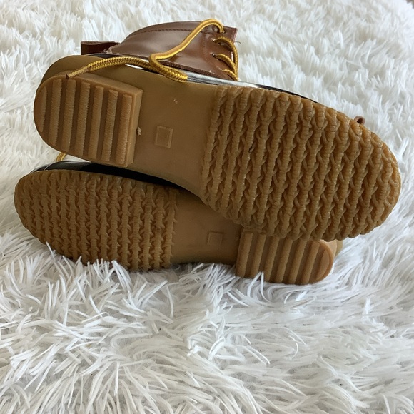 Duck Boots by G.H.Bass & Co. Women’s size 7 brown and navy blue - Picture 6 of 6